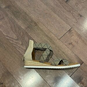 BOBS Memory Foam Wedge